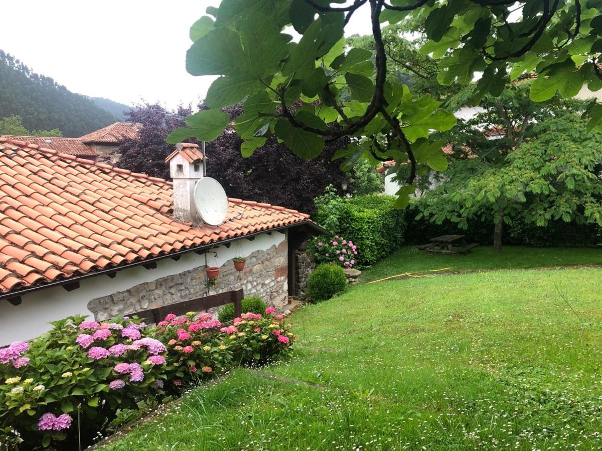 Hdec Hosteria De Castaneda Alojamiento Turistico Puente Viesgo Buitenkant foto